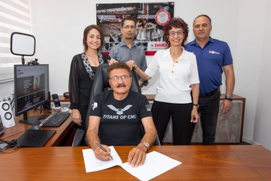 Titans of CNC and SolidCAM Sign a Historic Multi-Year Partnership